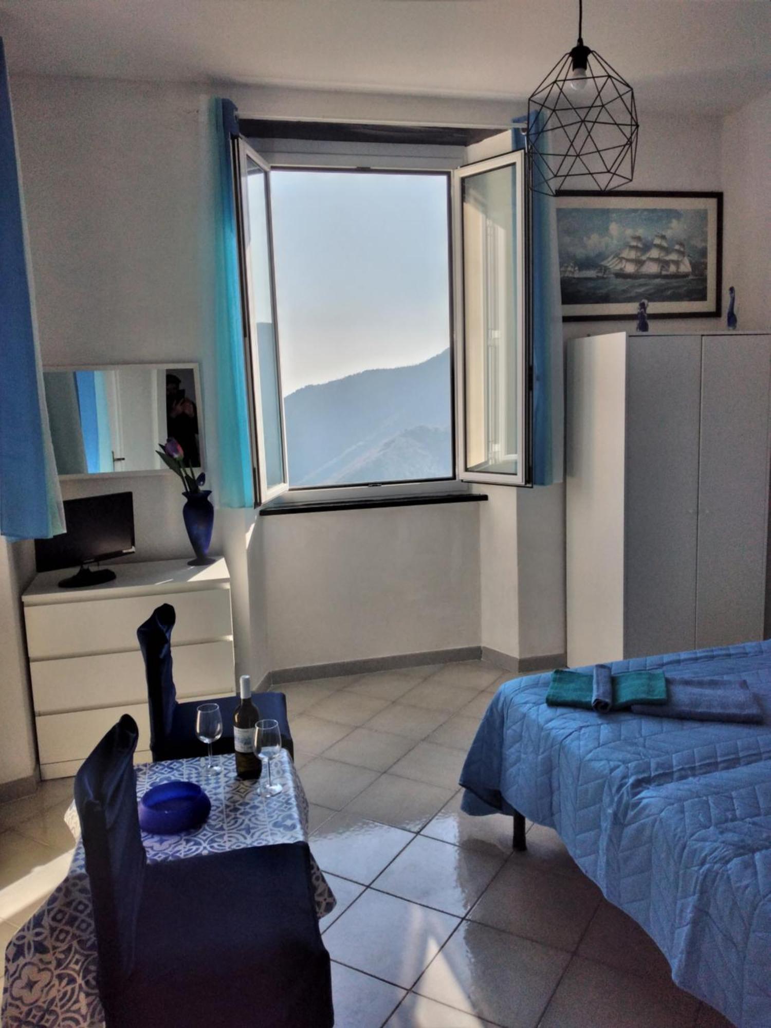 Casarinolaurino Valle Del Golfo Healthy Air Above The Sea Uscio Buitenkant foto
